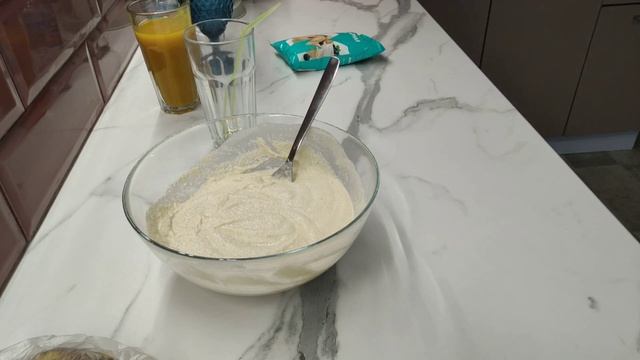 ВЛОГ???Метеозависимость/Шоколадный манник на ряженке с бананом рецепт смотреть онлайн