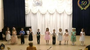 Детский хор. Пони это те же кони.