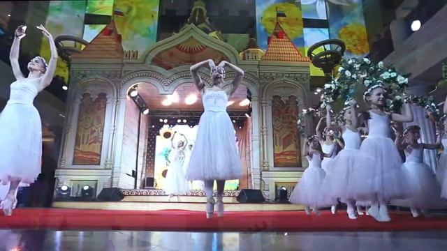 Открытие Мира Hamleys в ЦДМ на Лубянке смотреть онлайн