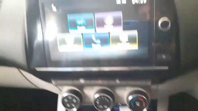 Renault triber Multimedia Review смотреть онлайн