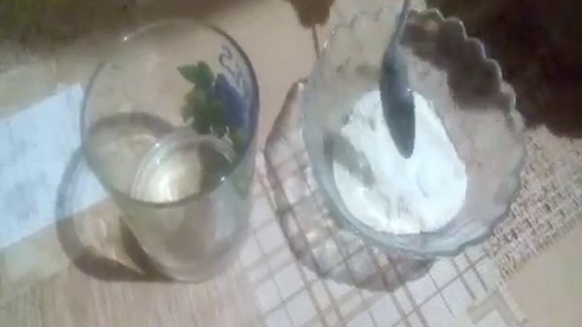 Маска для лица из муки. Очищение кожи лица от пятен и воспалений смотреть онлайн