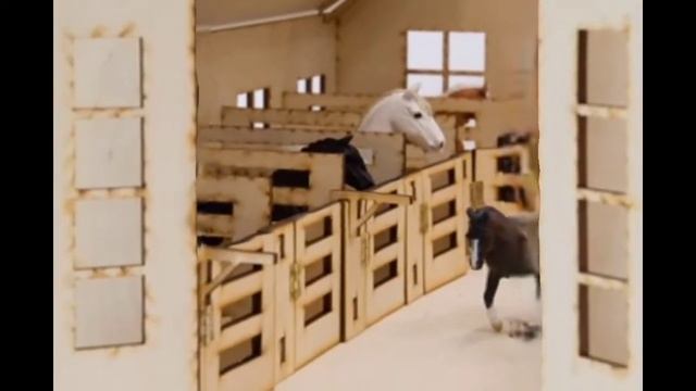 ?Обзор на деревянную конюшню для лошадей Schleich? смотреть онлайн