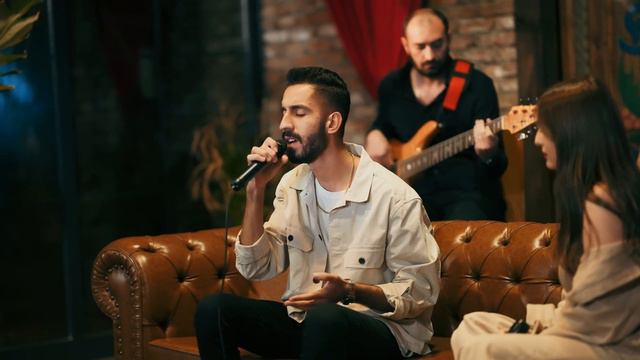 Sıla Şahin & Bedo - DÖNÜYORUM EVE Akustik