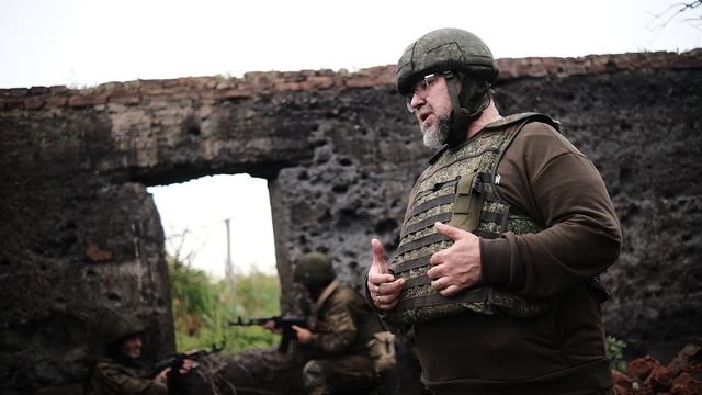 Агитбригада - «Zvezдный десант» (Часть 2) - Пётр Сухов