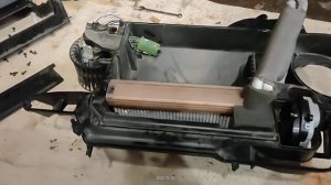 Лада Нива 4&4 Легенда плохо греет печка со стороны водителя.