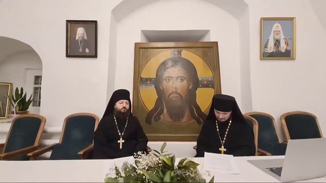 Как поступать с остатками от свечей, если нет возможности принести их в Храм? смотреть онлайн