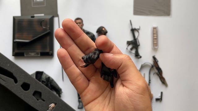 Распаковка и Обзор фигурки T-800 #terminator #hottoys #toys #unboxing #распаковка #обзор #review