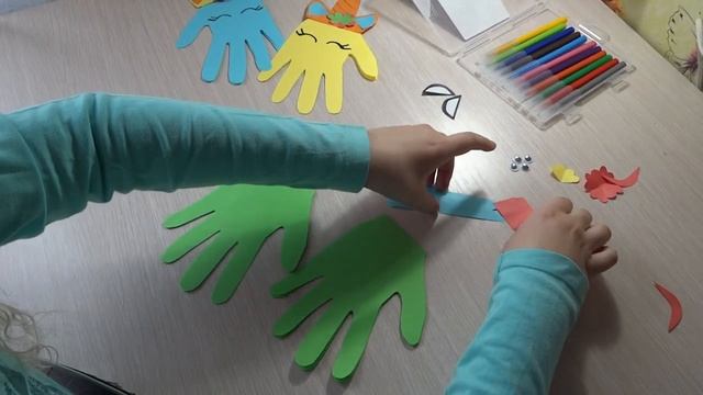 КАК СДЕЛАТЬ ПРИГЛАСИТЕЛЬНЫЕ ОТКРЫТКИ НА ДЕНЬ РОЖДЕНИЯ СВОИМИ РУКАМИ смотреть онлайн