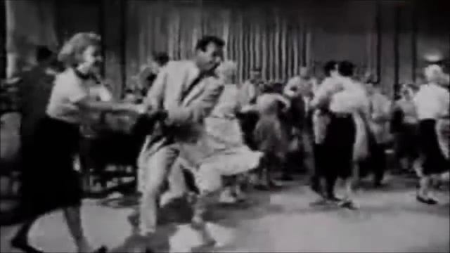 Dance It Up - Miles Saunders смотреть онлайн
