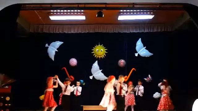 Весенний танец смотреть онлайн