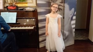 «Наш край» («То берёзка, то рябина...») слова: Антон Пришелец, музыка: Дмитрий Кабалевский