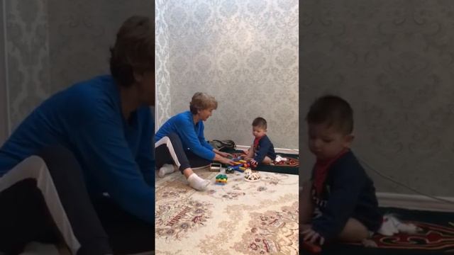 Встреча с апашкой спустя год #казахстан #baby #апа #встреча #семья #возвращениенародину #родина #ро смотреть онлайн