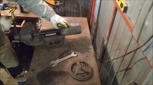 СТОЙКА ДЛЯ ТИСКОВ СВОИМИ РУКАМИ. VISE STAND DIY. HANDMADE.
