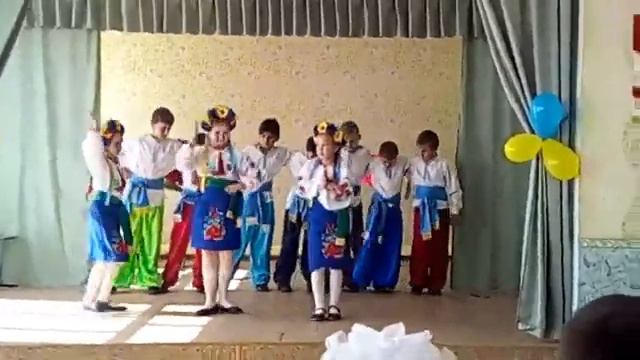 Гопак! 5 класс! Варваровская ЗЗСО!!! смотреть онлайн