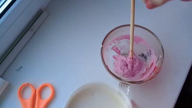 Как сделать лизуна из клея карандаша. смотреть онлайн