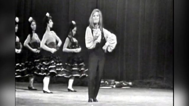 Dalida Flamenco / 1965 / Dalida Officiel смотреть онлайн