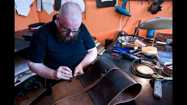 Кольщик, наколи мне клапана!