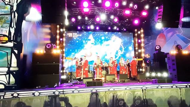 Москва. Путешествие в Рождество на Тверской. Оркестр Современник смотреть онлайн