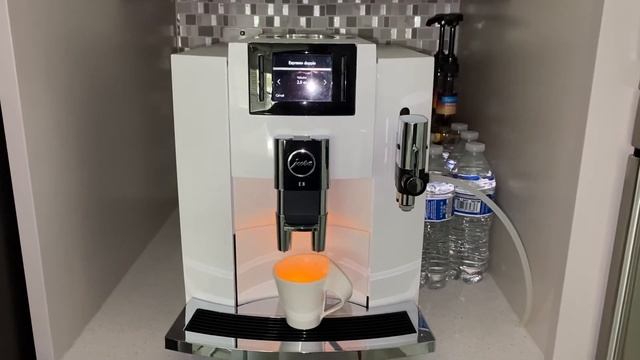 Jura E8 - Espresso doppio смотреть онлайн