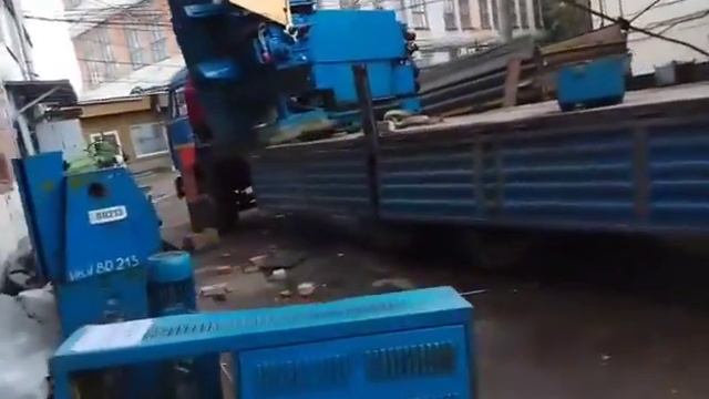 Погрузка станка три тонны смотреть онлайн