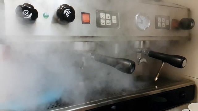 Стимер в работе.Замедленная версия смотреть онлайн