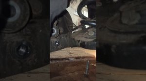 Замена задних пружин Ларгус, понятно и кратко, без лишней "воды". Только по делу! +Полезный совет.