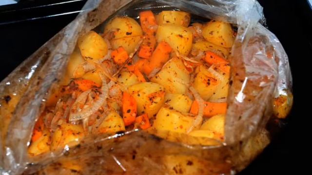 Картофель в рукаве рецепт приготування в описах смотреть онлайн