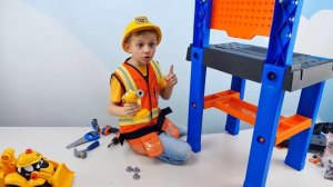 Видео для детей Машинки и строитель Даник - Детский рабочий стол из мультика БОБ СТРОИТЕЛЬ