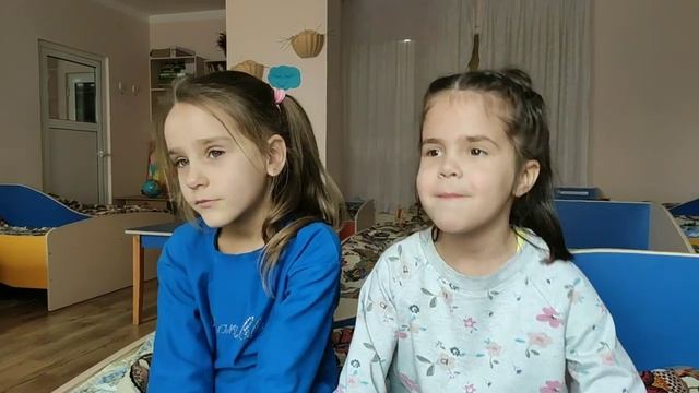 О своей маме. В преддверии 8 марта мы решили пообщаться с воспитанниками детского сада «Радужный», смотреть онлайн