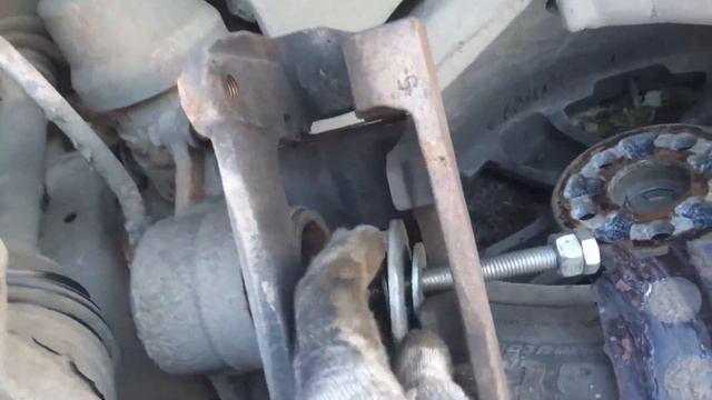 Как развести колодки. (Как разжать суппорт).