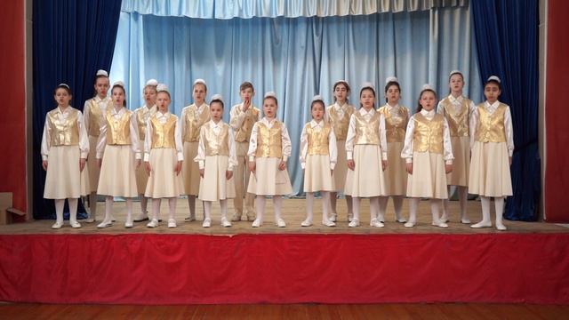 "Звенигород", музыка Г. Свиридова, стихи А. Барто (перезалив в хорошем качестве) смотреть онлайн