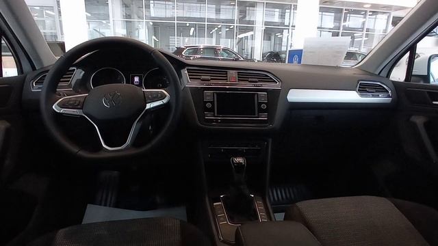 Volkswagen Tiguan (2022) , рассмотрим автомобиль и его цену смотреть онлайн