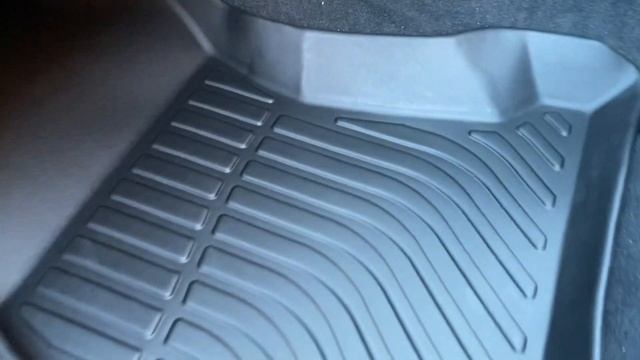 Коврики 3D-LUX для Subaru Forester 4. Правый руль. смотреть онлайн