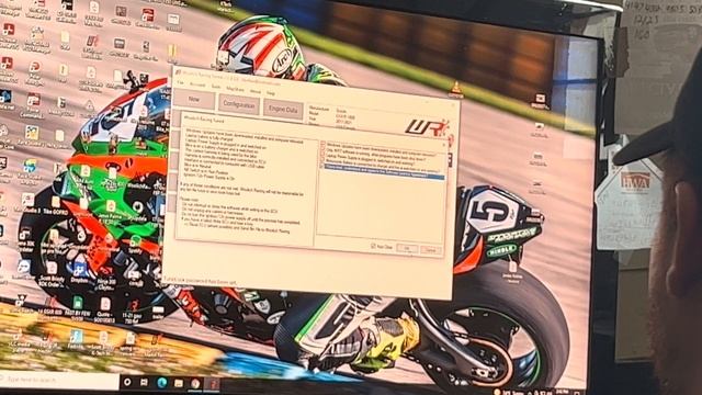 2022 GSXR 1000 Big Unrestricted HP gains on Dyno after FastByFew ECU Flash! смотреть онлайн