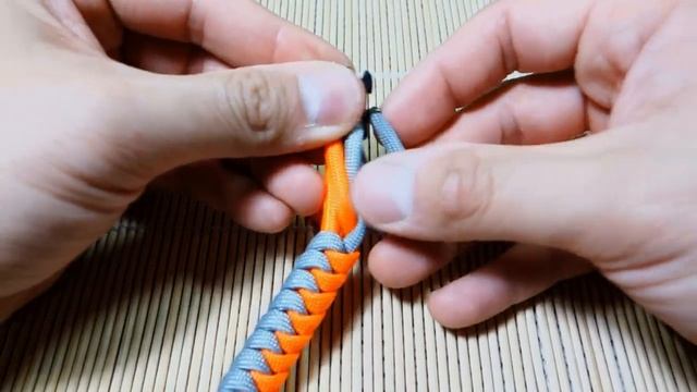 How to Add Buckles to Any Paracord Bracelet смотреть онлайн
