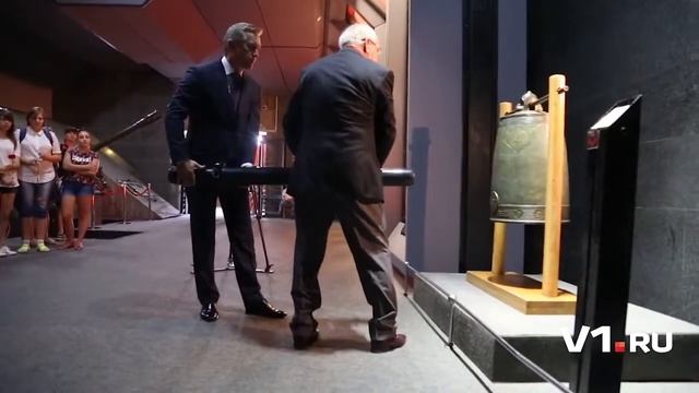 Удар в колокол мира смотреть онлайн