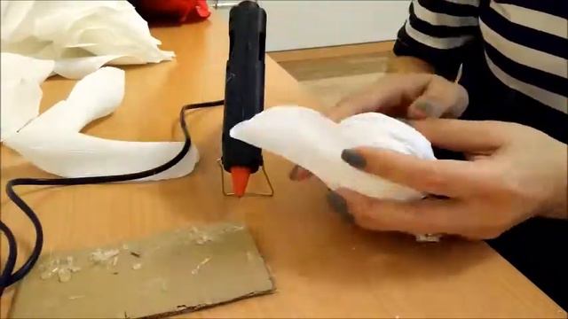 Оформление стены большими розами (big roses on the wall ) смотреть онлайн