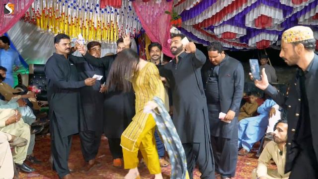 Zulfan Tedian Ludan Khawan Walay, Aadi Malik Dance Performance 2023 смотреть онлайн