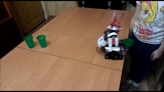 Робот-уборщик смотреть онлайн