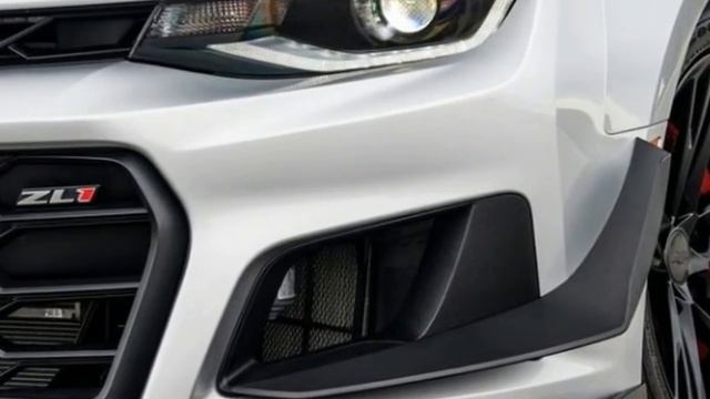 2018 Chevrolet Camaro ZL1 1LE | The 2018 Camaro ZL1 1LE stretches the performance envelope смотреть онлайн