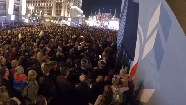 День города, как много народа. смотреть онлайн