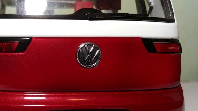 Volkswagen Bulli (2011): 1/18 by Norev | RECENSIONE смотреть онлайн