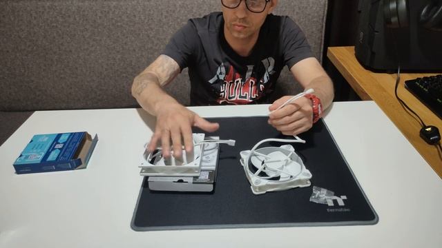 Вентилятор Arctic Cooling BioniX P120 смотреть онлайн