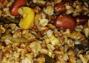 Гречка с шампиньонами и фасолью.
