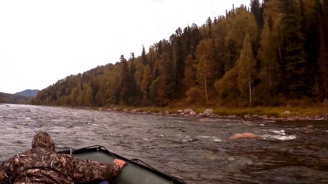 Спуск по усе , воды стало еще меньше ч3 смотреть онлайн