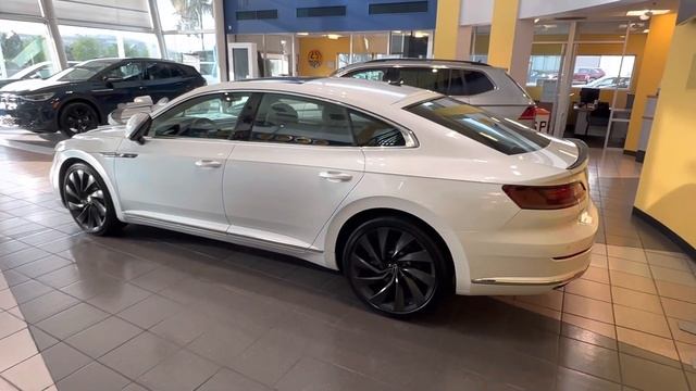 2022 VW Arteon video walk around for Tommy // Edward CapoVW смотреть онлайн