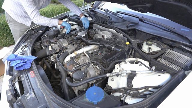 Black smoke problem solved in 2010 W221 S350L CDI 4MATIC!!! Clean air duct change смотреть онлайн