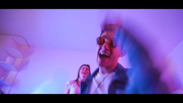 BAGNO - NOC JESZCZE MŁODA смотреть онлайн