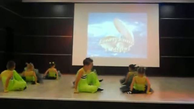 Танец "Мы маленькие дети" смотреть онлайн