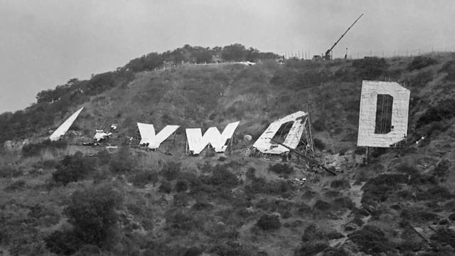 Однажды в Голливуде появились буквы на горе смотреть онлайн